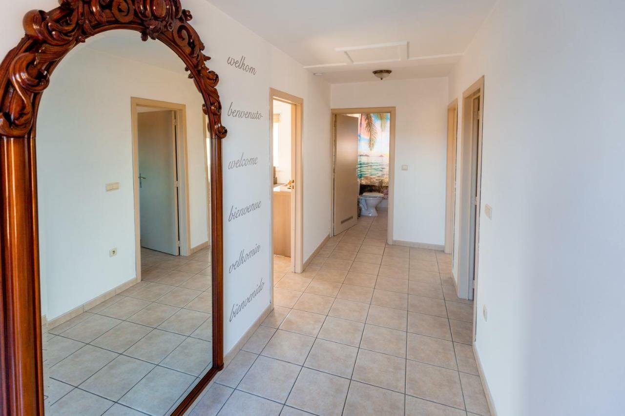 Casa Roman Zonhoven Екстер'єр фото